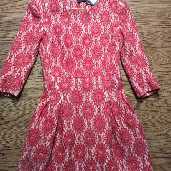 NWT Gorgeous!! Maje Dress Size 1 (XS) with drop waist, textured fabric & POCKETS - Picture 2 of 7